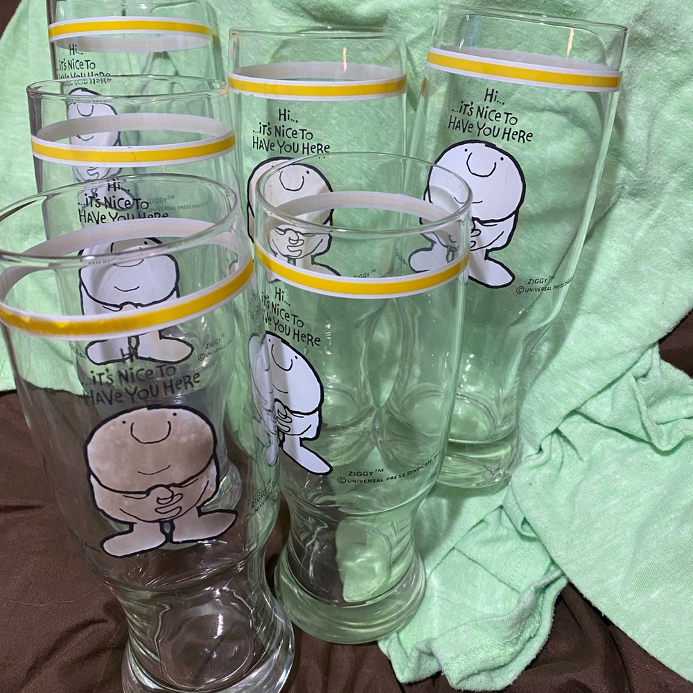 Set of six Vintage Ziggy tumbler glass “Hi…..it’s nice to have you here”